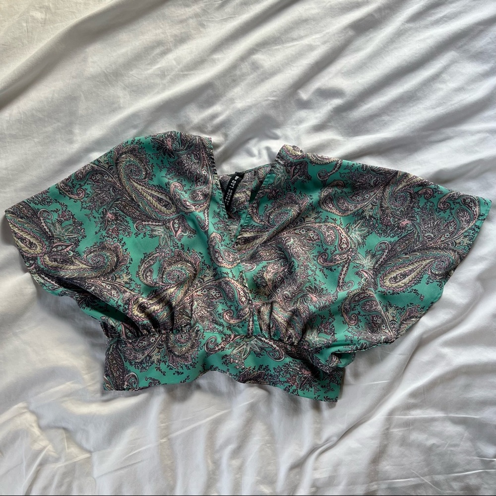 Design Lab flowy sleeve top